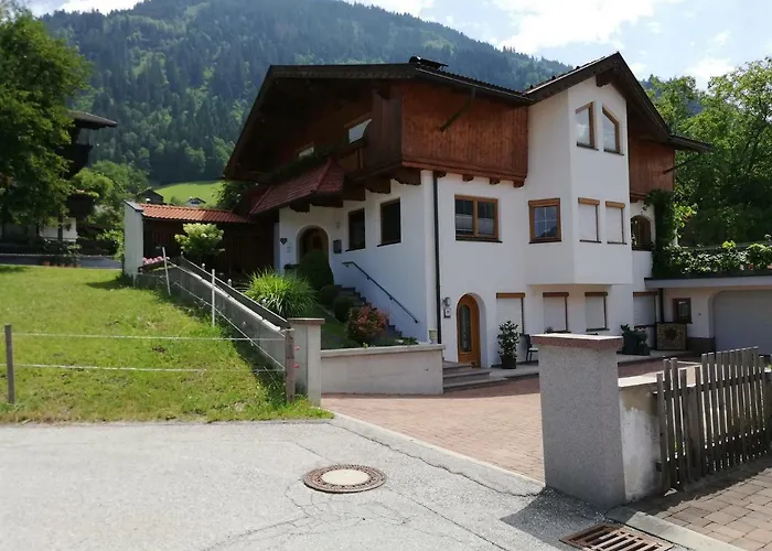 Kreidl Ilse דירה *